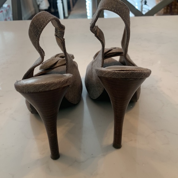 Kelly &Katie sling backs size 11. 4 inch heel - Picture 4 of 6